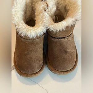 Ugg toddler boots